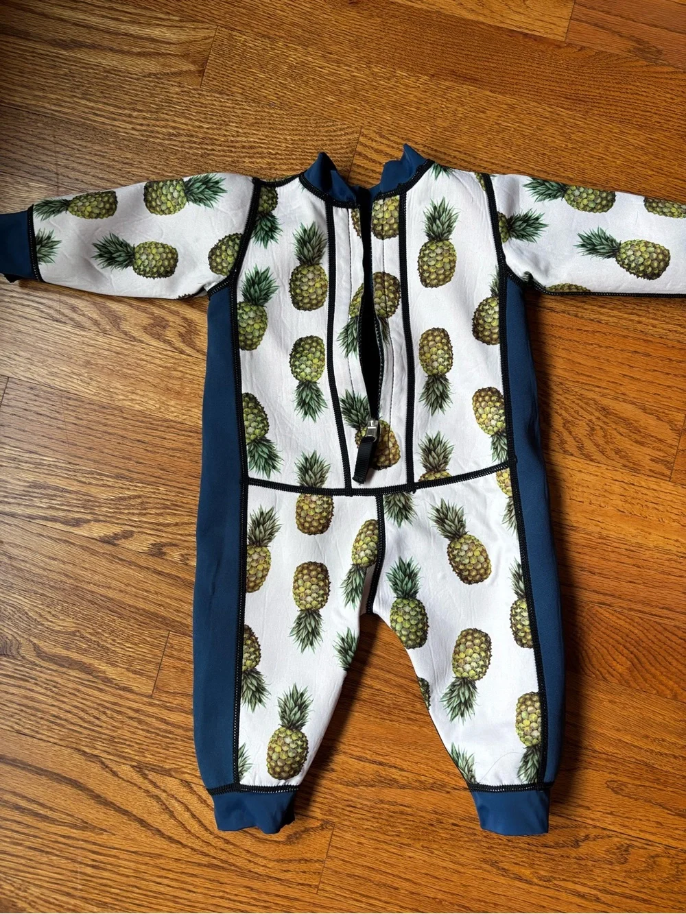 Baby Wetsuit 9-18m pineapple print and reversible